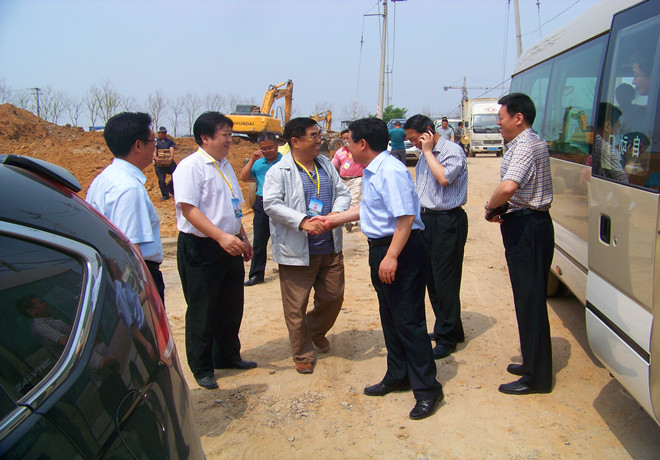 夏芳晨副市長(cháng)視察白沙河工程進(jìn)展情況